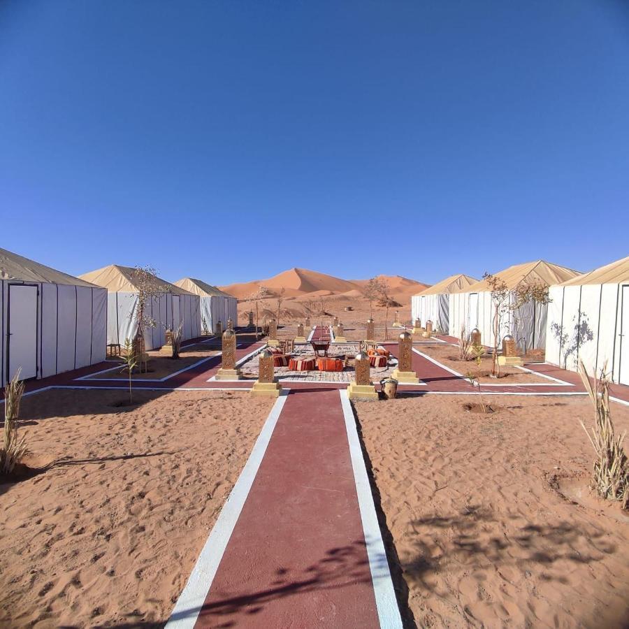Готель Tafouyte Luxury Camp Мерзуга Екстер'єр фото