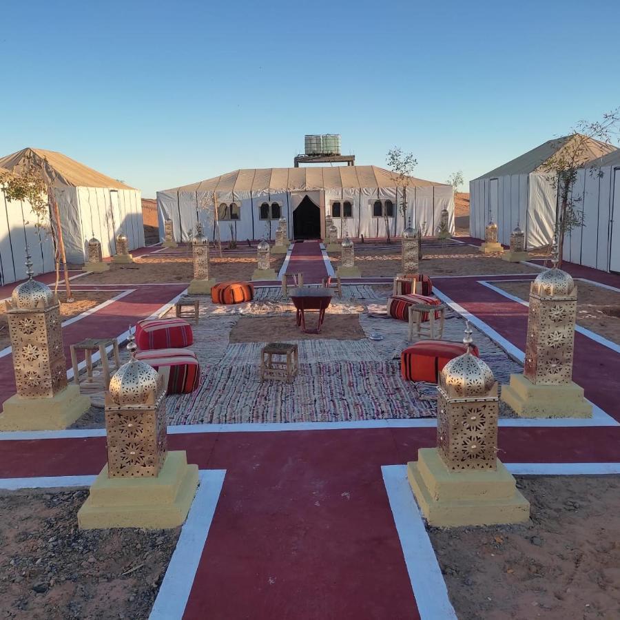 Готель Tafouyte Luxury Camp Мерзуга Екстер'єр фото