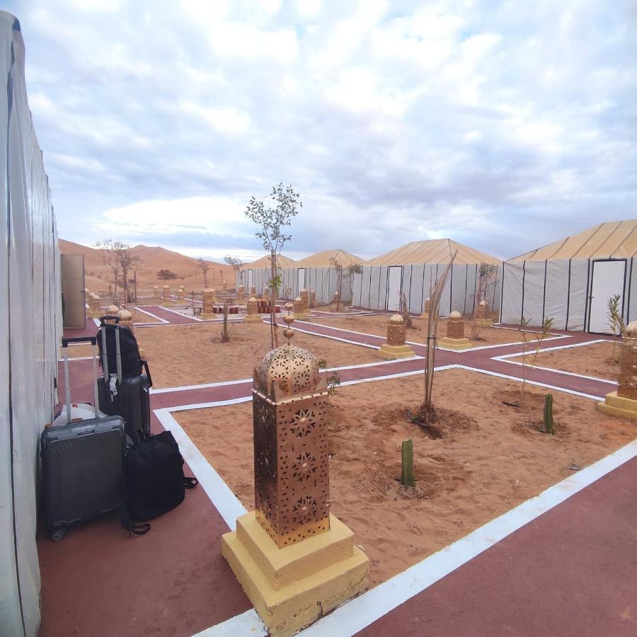 Готель Tafouyte Luxury Camp Мерзуга Екстер'єр фото