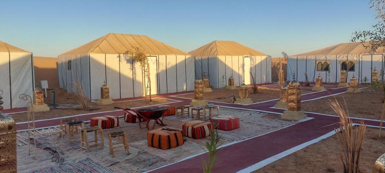 Готель Tafouyte Luxury Camp Мерзуга Екстер'єр фото