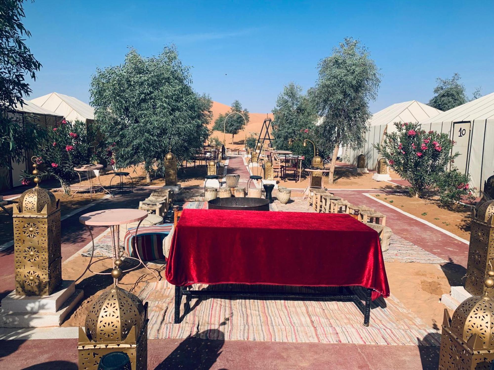 Готель Tafouyte Luxury Camp Мерзуга Екстер'єр фото